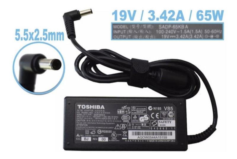 Cargador original Toshiba.